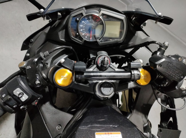 Мотоцикл Kawasaki NINJA ZX-25R с пробегом 25634 km