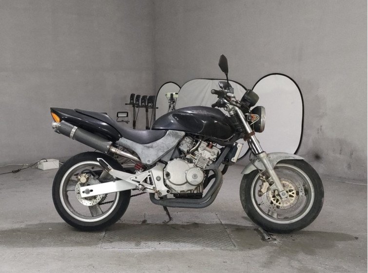 Мотоцикл Honda HORNET CB250F з пробігом 25471 km