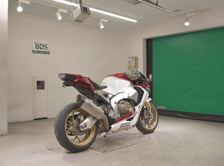 Мотоцикл Honda CBR1000RR SP з пробігом 11600 km
