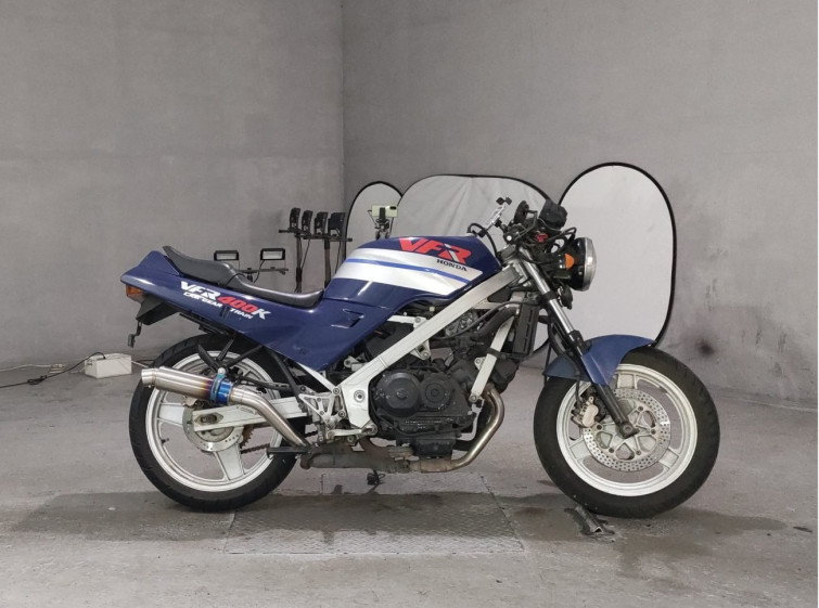 Мотоцикл Honda VFR400R з пробігом 22166 km
