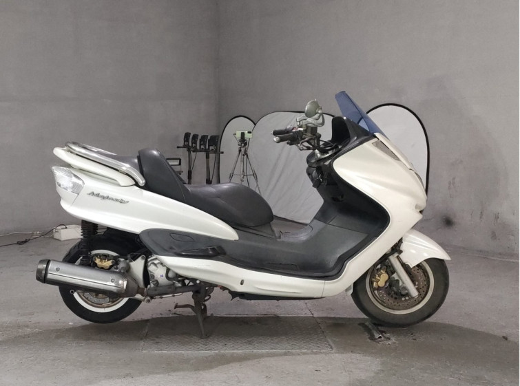 Мотоцикл Yamaha MAJESTY 250C с пробегом 42068 km