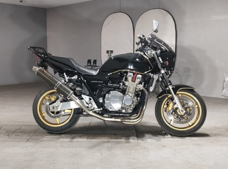 Мотоцикл Honda CB1300SF з пробігом 47507 km