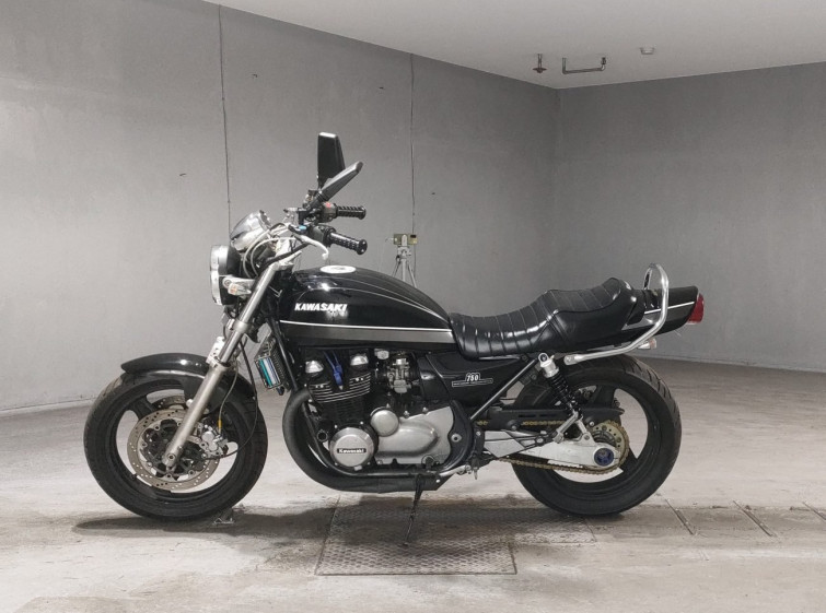 Мотоцикл Kawasaki ZEPHYR750 с пробегом 24362 km