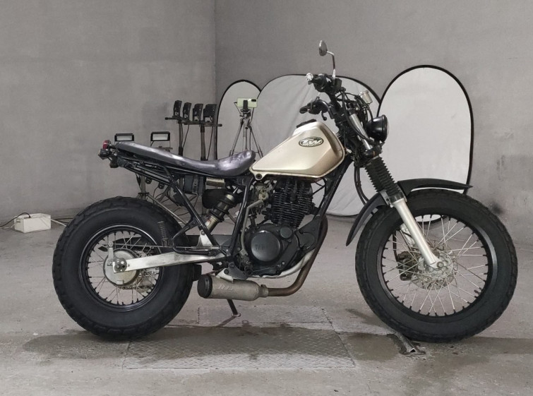 Мотоцикл Yamaha TW200 з пробігом 18837 km