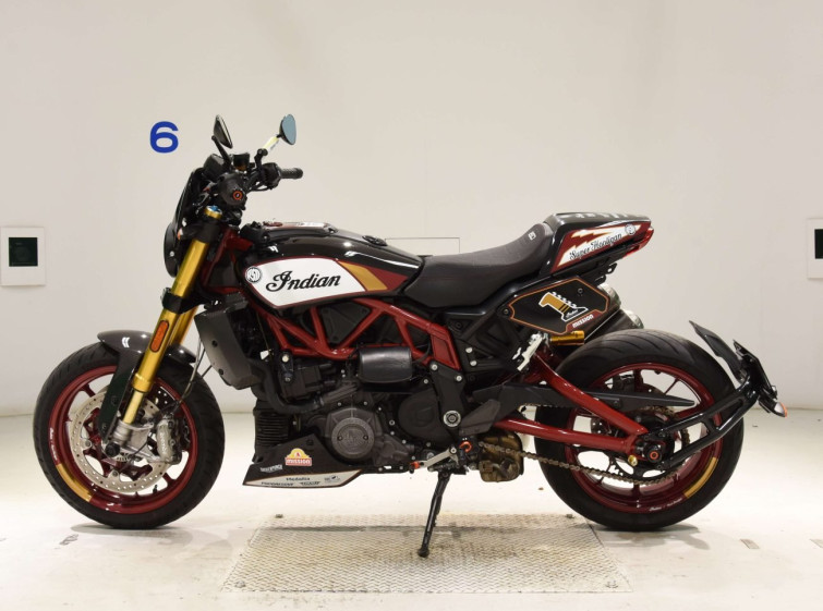 Мотоцикл Indian FTR1200R CARBON с пробегом 9789 km