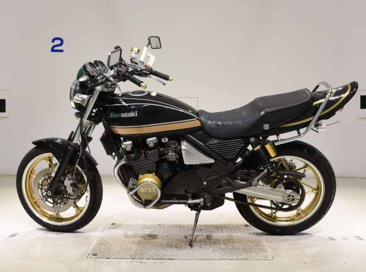 Мотоцикл Kawasaki ZEPHYR400