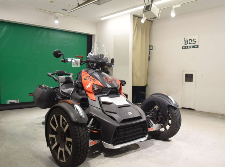 Мотоцикл Can-Am RYKER 900