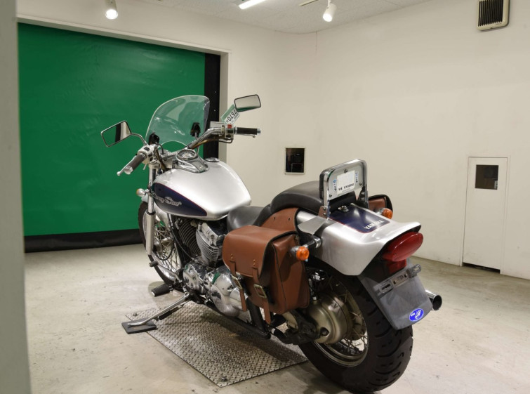 Мотоцикл Yamaha DRAGSTAR XVS400 з пробігом 42651 km