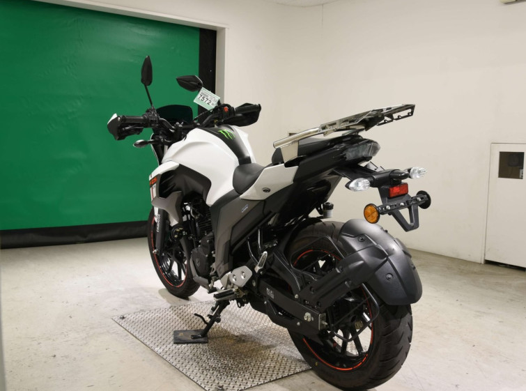 Мотоцикл Yamaha FZS25 з пробігом 8349 km