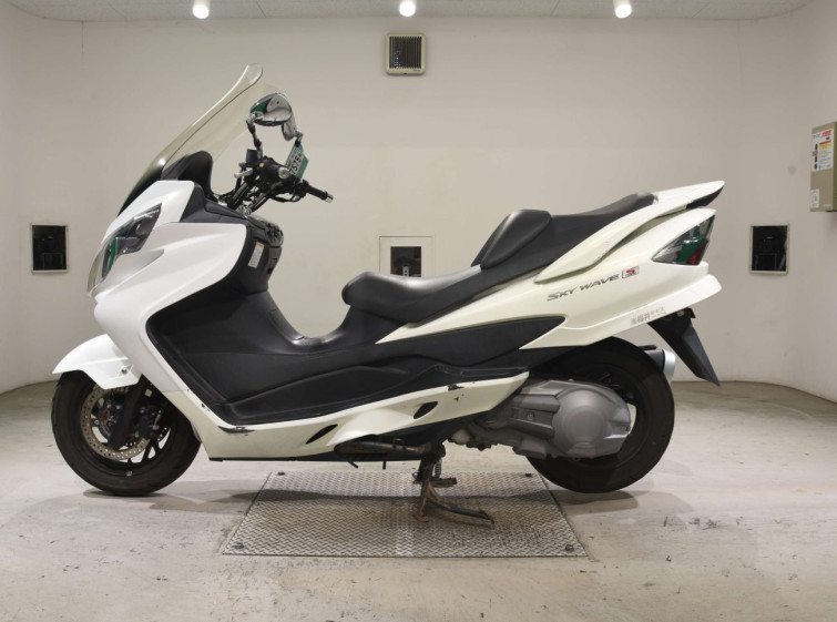 Мотоцикл Suzuki SKYWAVE 400 с пробегом 18570 km