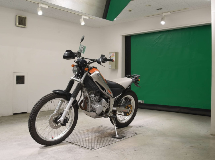Мотоцикл Yamaha TRICKER с пробегом 7568 km