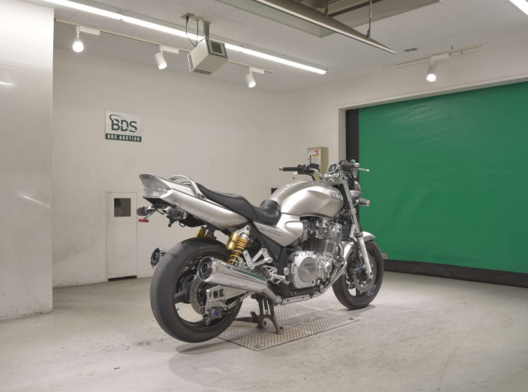 Мотоцикл Yamaha XJR1300 с пробегом 69076 km