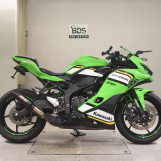 Мотоцикл Kawasaki ZX-4RR с пробегом 9279 km