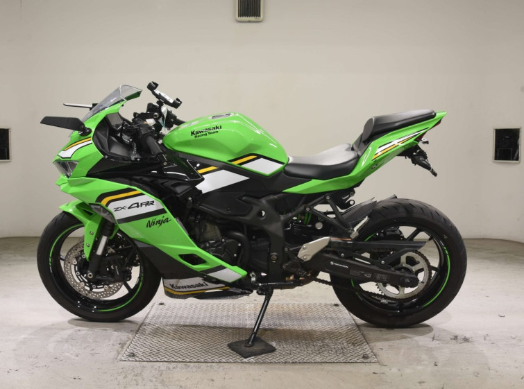Мотоцикл Kawasaki ZX-4RR с пробегом 9279 km