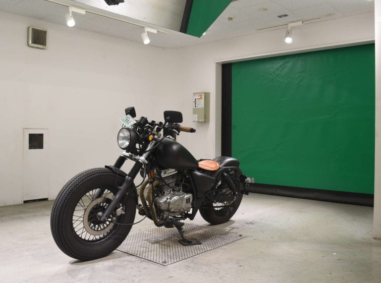 Мотоцикл Suzuki GZ250 с пробегом 528 km