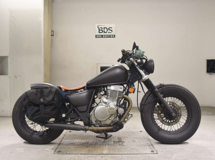 Мотоцикл Suzuki GZ250 с пробегом 528 km