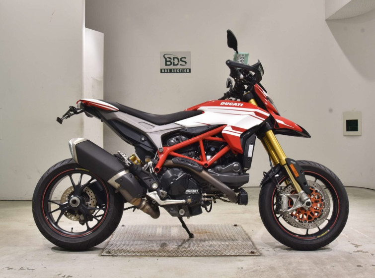 Мотоцикл Ducati HYPERMOTARD 939 SP з пробігом 24270 km
