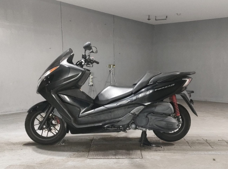 Мотоцикл Honda FORZASI з пробігом 15646 km