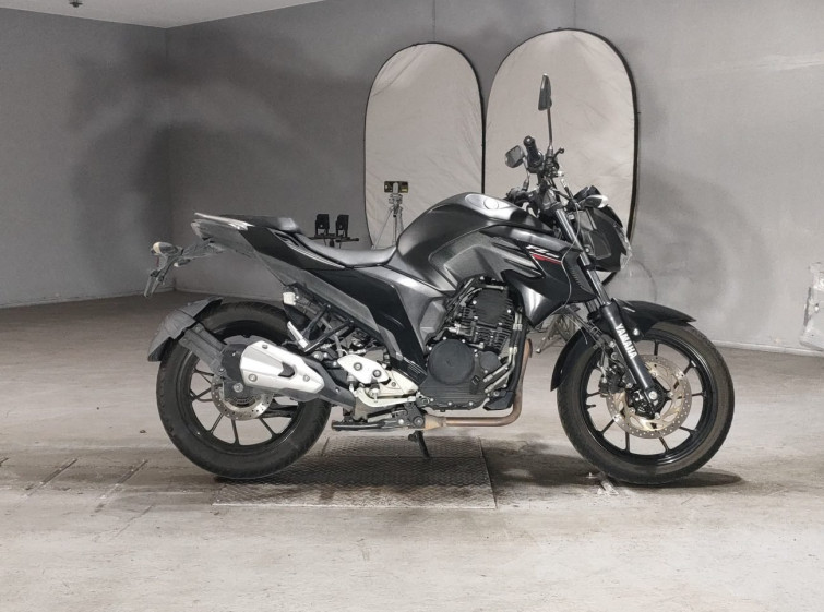 Мотоцикл Yamaha FZ25 з пробігом 34229 km