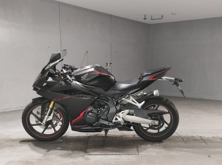 Мотоцикл Honda CBR250RR с пробегом 14791 km