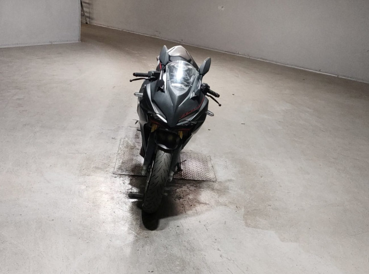 Мотоцикл Honda CBR250RR с пробегом 14791 km