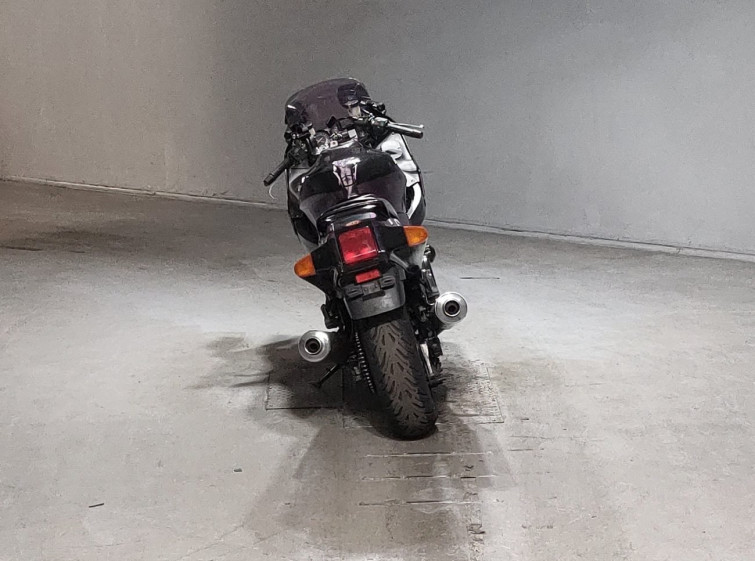 Мотоцикл Kawasaki ZZ-R1100 з пробігом 57719 km