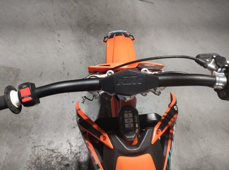 Мотоцикл KTM SX-E5