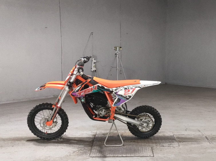 Мотоцикл KTM SX-E5