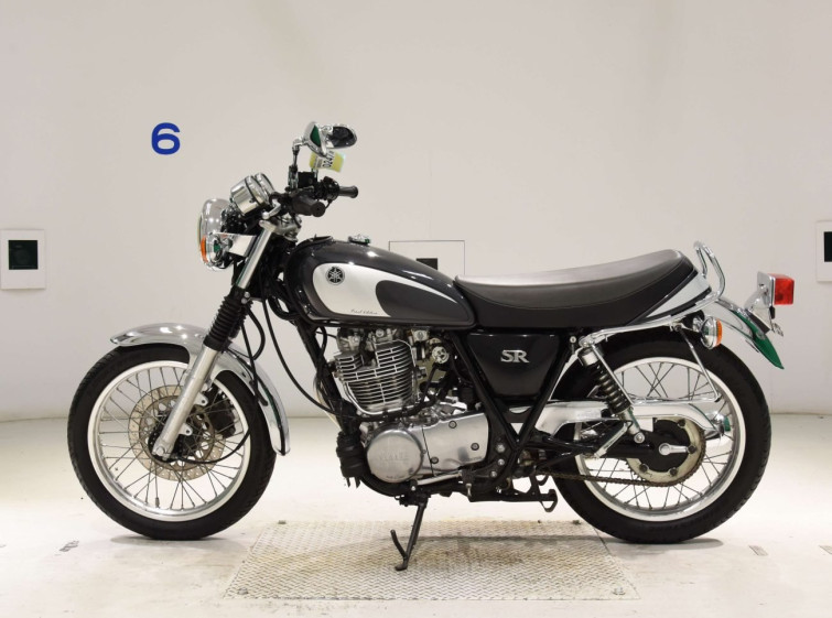 Мотоцикл Yamaha SR400 с пробегом 7201 km