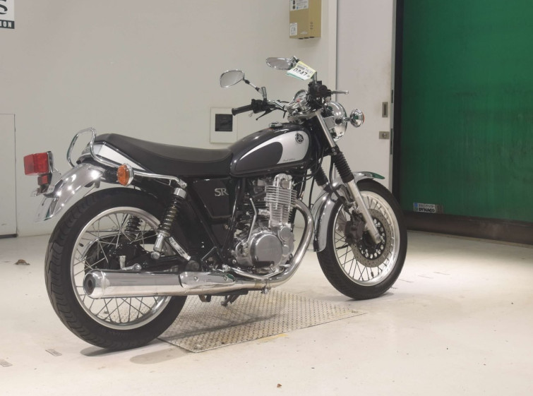 Мотоцикл Yamaha SR400 с пробегом 7201 km