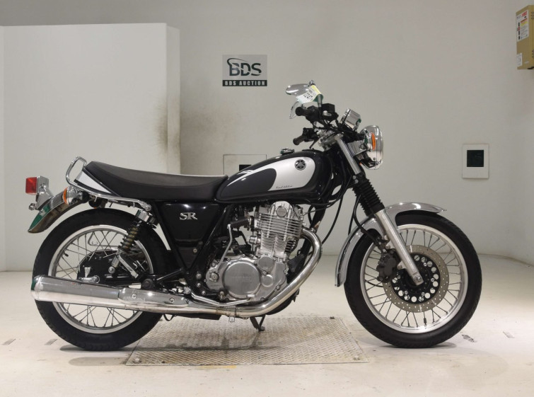 Мотоцикл Yamaha SR400 с пробегом 7201 km