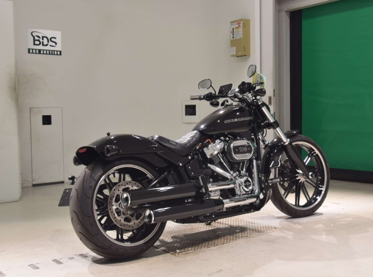 Мотоцикл HD BREAKOUT FXBRS1870 с пробегом 2934 km