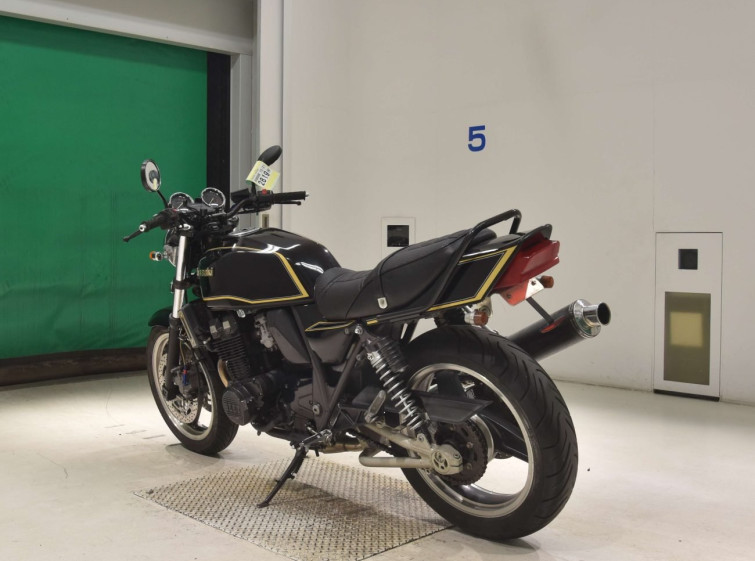 Мотоцикл Kawasaki ZRX400 з пробігом 19897 km