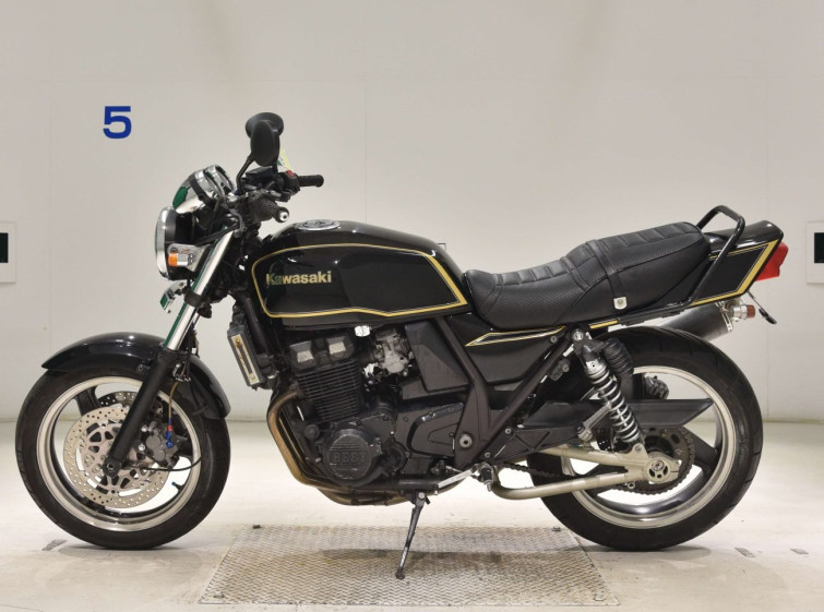 Мотоцикл Kawasaki ZRX400 з пробігом 19897 km