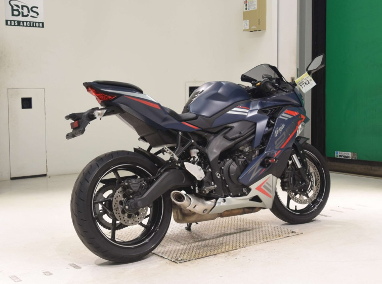 Мотоцикл Kawasaki NINJA ZX-25R з пробігом 7510 km