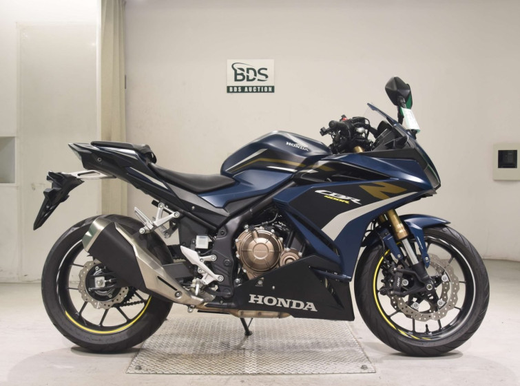 Мотоцикл Honda CBR400R з пробігом 3012 km