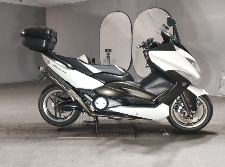 Мотоцикл Yamaha T-MAX500 с пробегом 27736 km