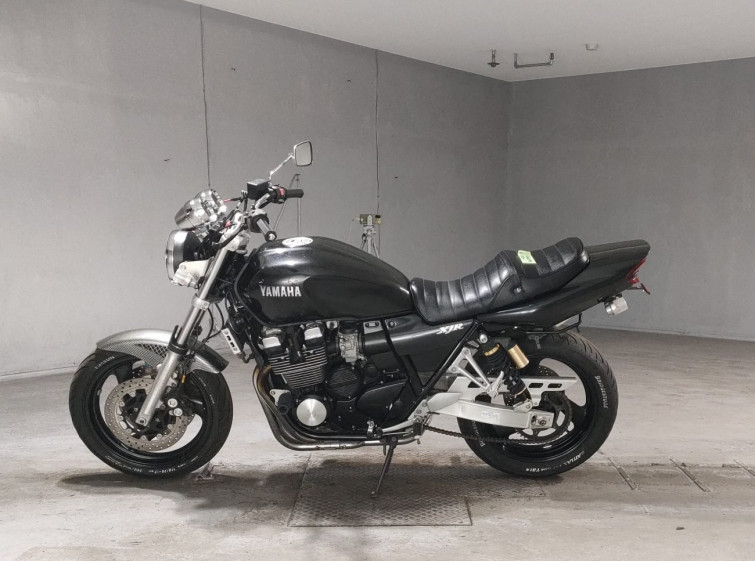Мотоцикл Yamaha XJR400
