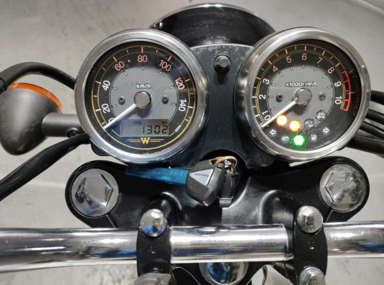 Мотоцикл Kawasaki W230 с пробегом 1301 km