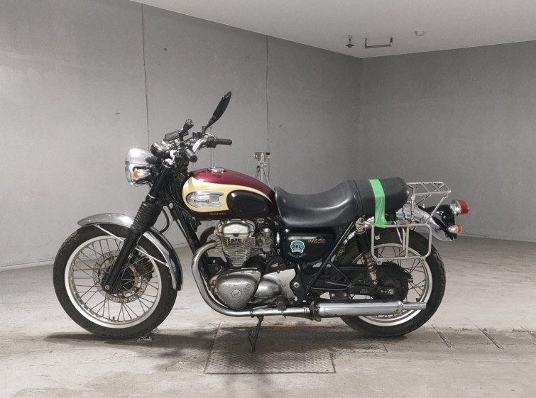 Мотоцикл Kawasaki W650 з пробігом 18115 km