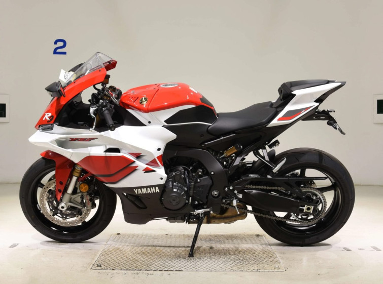 Мотоцикл Yamaha YZF-R9 с пробегом 2983 km