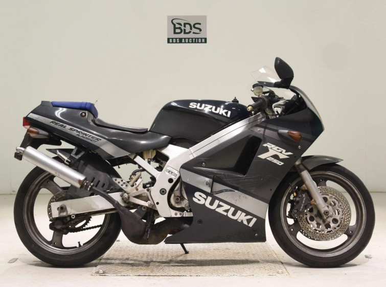 Мотоцикл Suzuki RGV250 с пробегом 23890 km