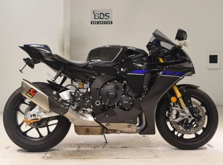 Мотоцикл Yamaha YZF-R1M с пробегом 811 km
