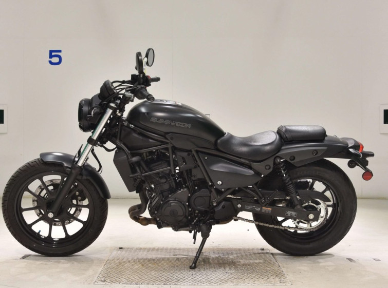 Мотоцикл Kawasaki ELIMINATOR400-3 с пробегом 11082 km