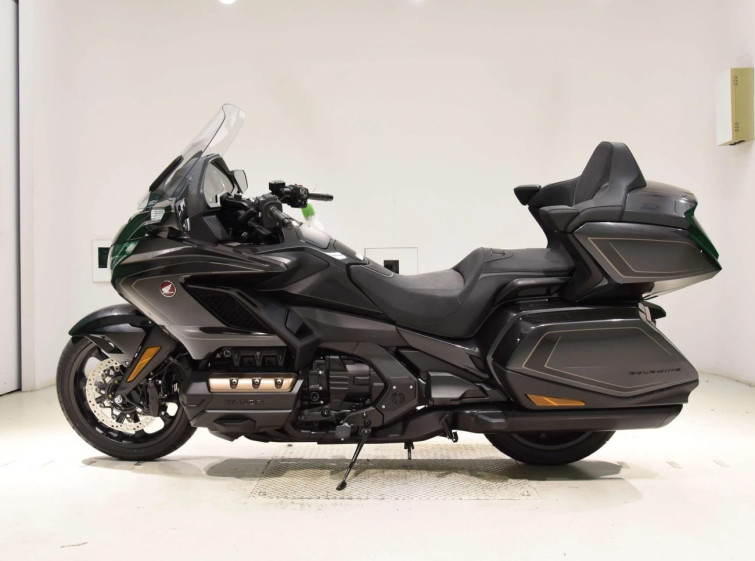 Мотоцикл Honda GL1800 TOUR D с пробегом 121 km