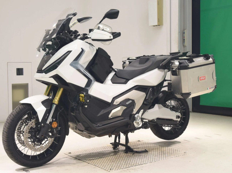 Мотоцикл Honda X-ADV750-2 з пробігом 13447 km