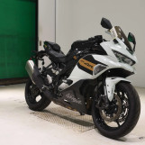 Мотоцикл Kawasaki ZX-4R SE с пробегом 2522 km