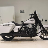 Мотоцикл HD STREET GLIDE FLHXS1870 з пробігом 5318 km
