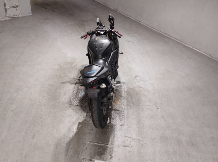 Мотоцикл Yamaha YZF-R25