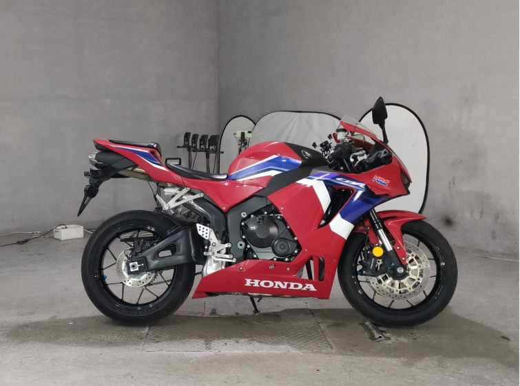 Мотоцикл Honda CBR600RR з пробігом 10134 km
